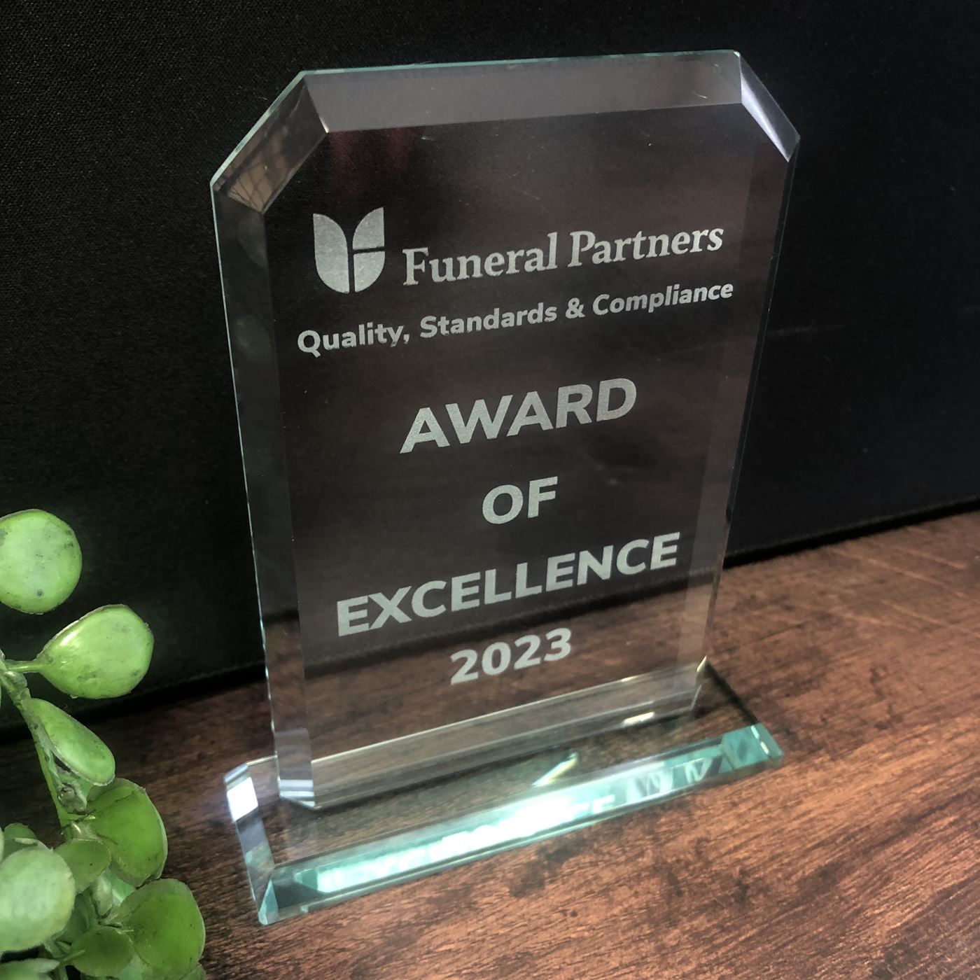 Executive Crystal Plaque Award Trophy - 3 Sizes